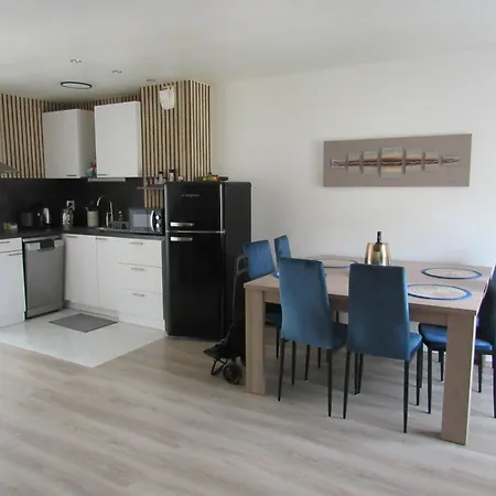 Cosy Disneyland Apartment